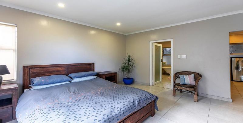 2 Bedroom Property for Sale in Van Riebeeckstrand Western Cape